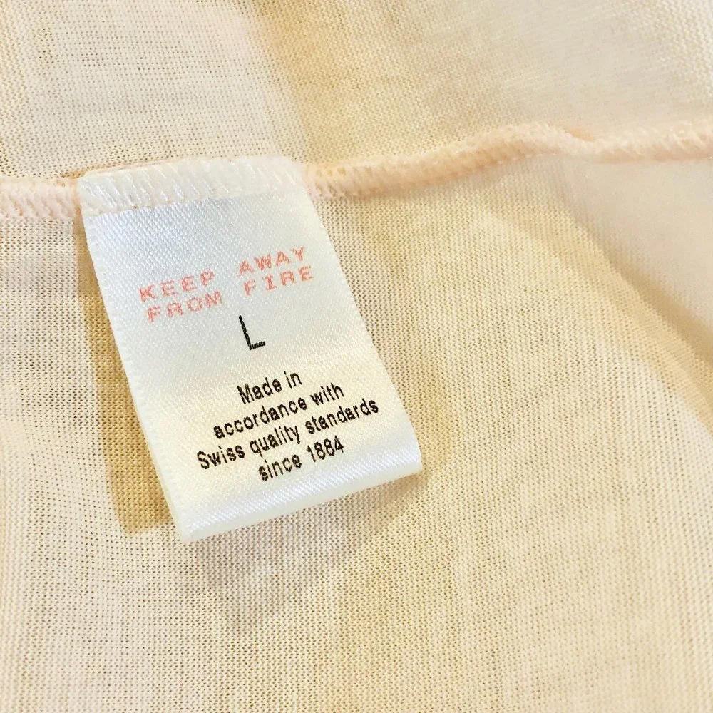 Hanro of Switzerland Short Nightgown in Blush Pink - Picture 7 of 8